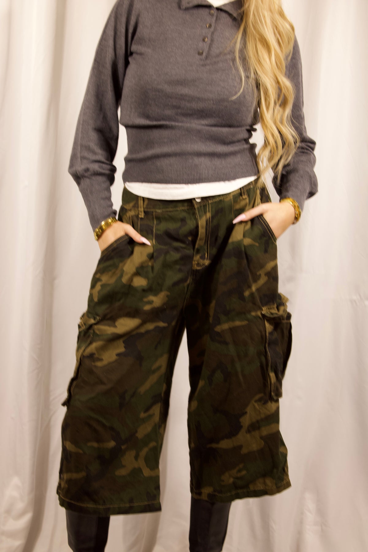 Camouflage Cargo Cropped Pants
